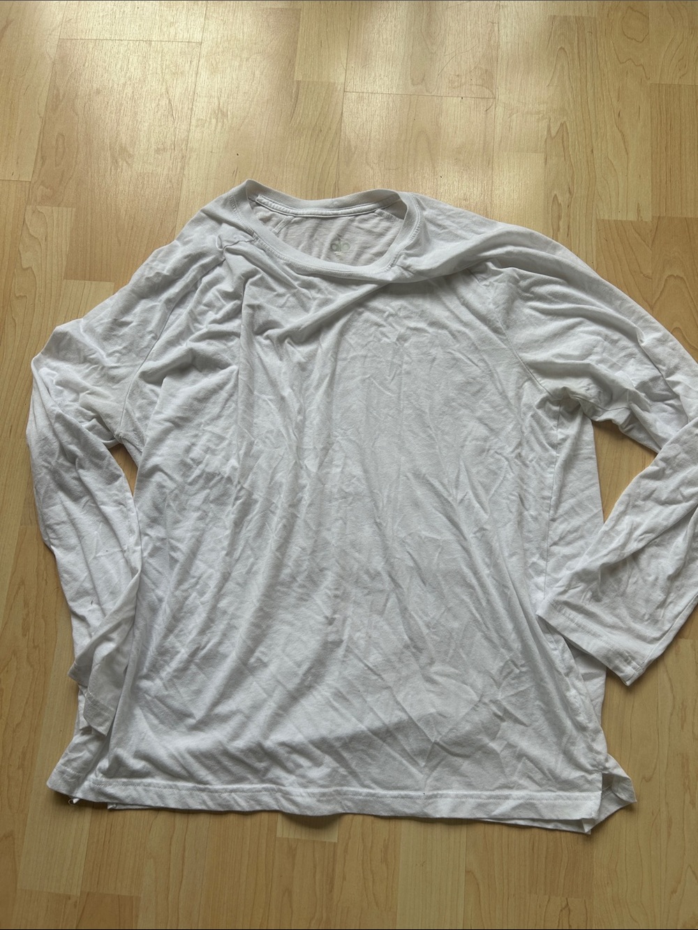 ALO Yoga Men's White Long-Sleeve Crew Tee XL